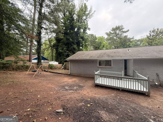 657 Robert E Lee Parkway, Jonesboro, GA 30238