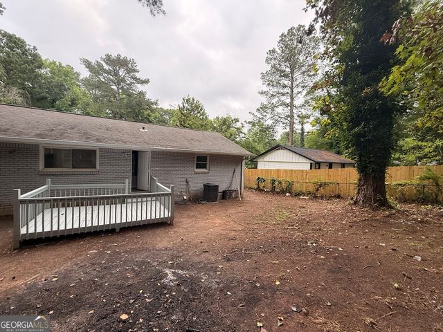 657 Robert E Lee Parkway, Jonesboro, GA 30238