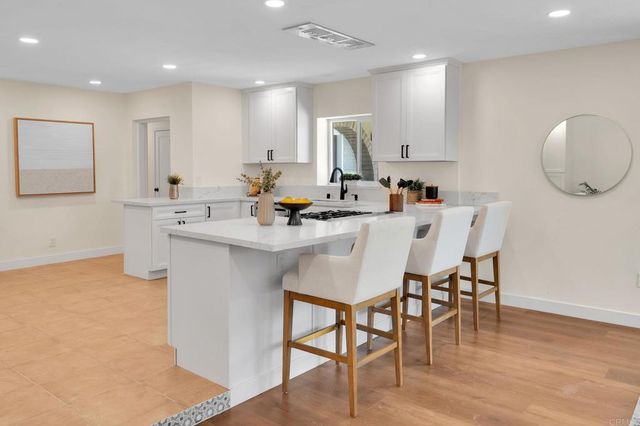 3131 Summit Drive, Escondido, CA 92025