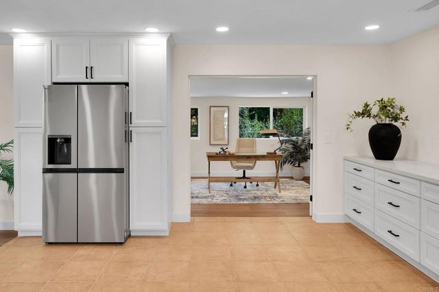 3131 Summit Drive, Escondido, CA 92025