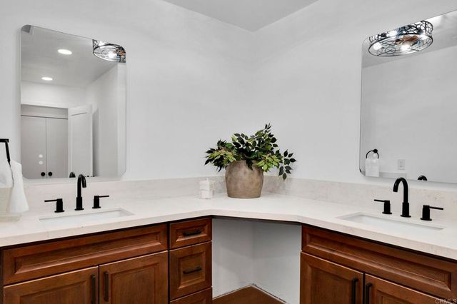 3131 Summit Drive, Escondido, CA 92025
