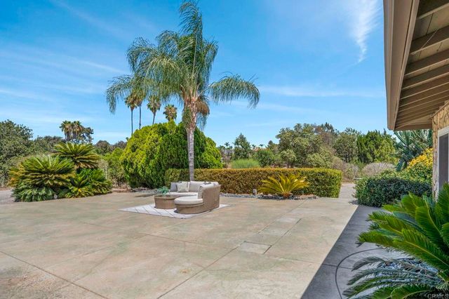 3131 Summit Drive, Escondido, CA 92025