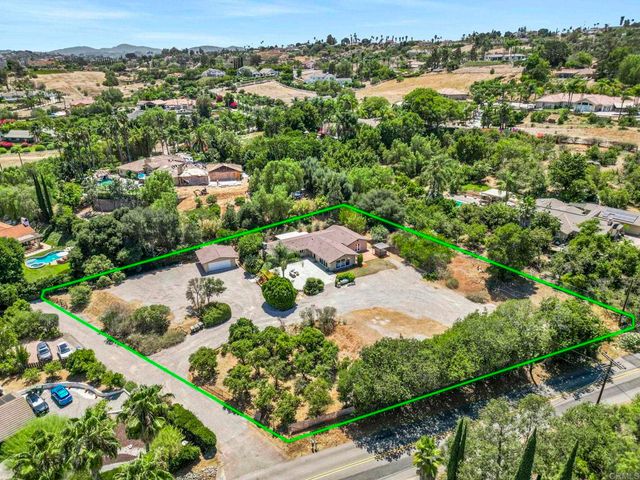 3131 Summit Drive, Escondido, CA 92025