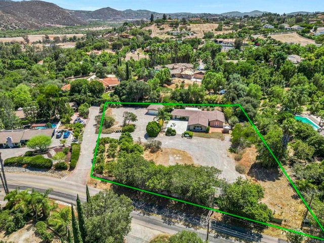 3131 Summit Drive, Escondido, CA 92025