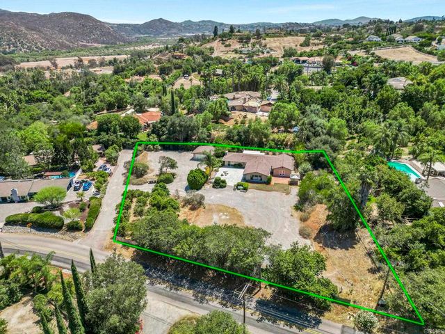 3131 Summit Drive, Escondido, CA 92025