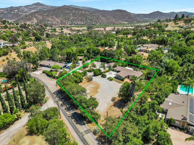 3131 Summit Drive, Escondido, CA 92025