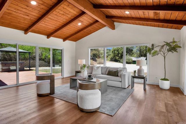 3131 Summit Drive, Escondido, CA 92025