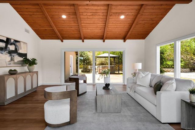 3131 Summit Drive, Escondido, CA 92025