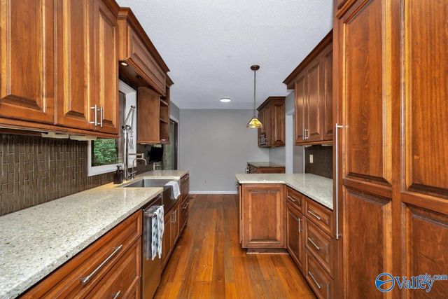 3006 Barcody Road SE, Huntsville, AL 35802