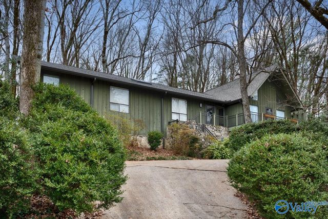 3006 Barcody Road SE, Huntsville, AL 35802