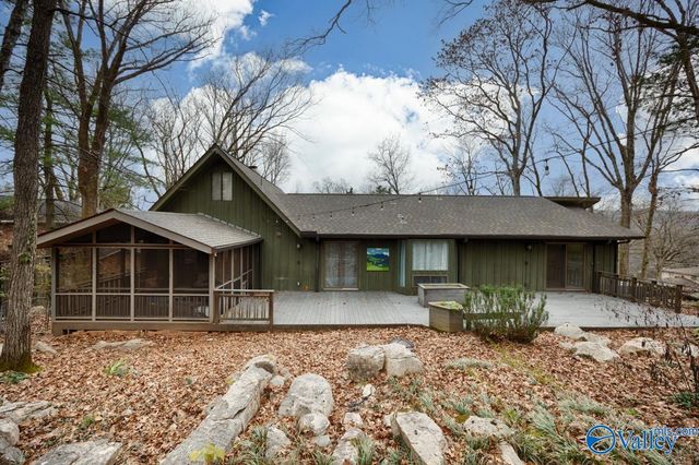 3006 Barcody Road SE, Huntsville, AL 35802