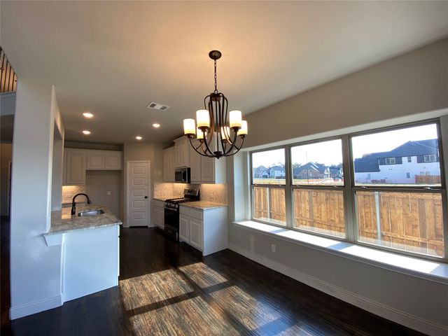 350 Devonshire Drive, Greenville, TX 75401