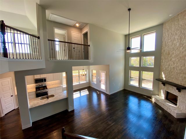 350 Devonshire Drive, Greenville, TX 75401