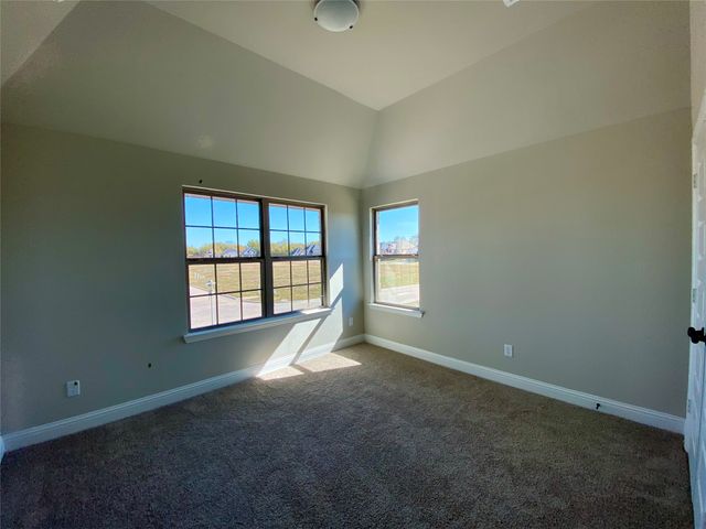 350 Devonshire Drive, Greenville, TX 75401