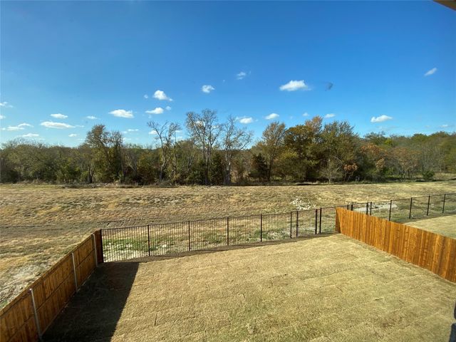 350 Devonshire Drive, Greenville, TX 75401