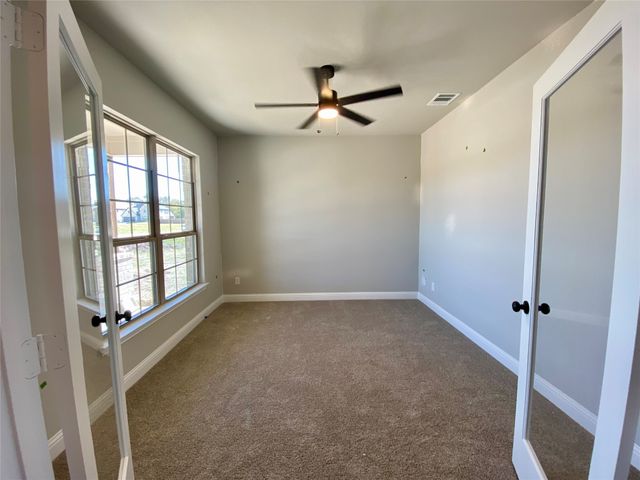 350 Devonshire Drive, Greenville, TX 75401