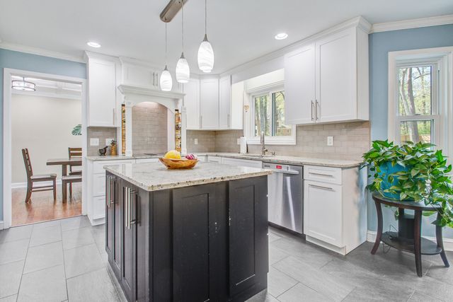 109 Huckleberry Lane, Summerville, SC 29485