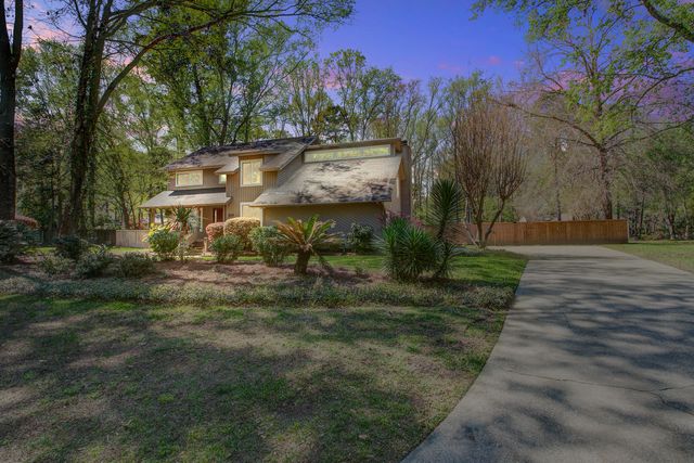 109 Huckleberry Lane, Summerville, SC 29485