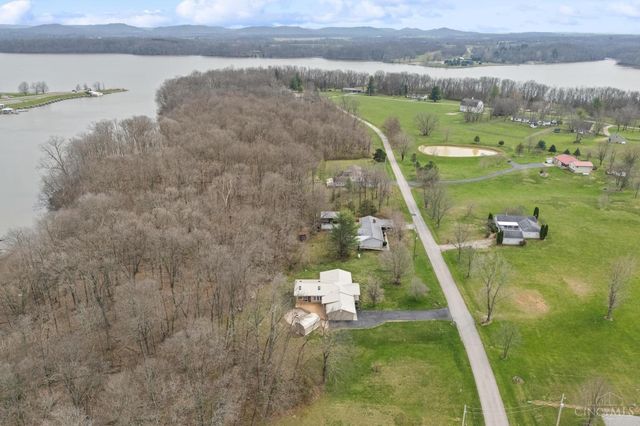 6590 E Lake Shore Drive, Hillsboro, OH 45133