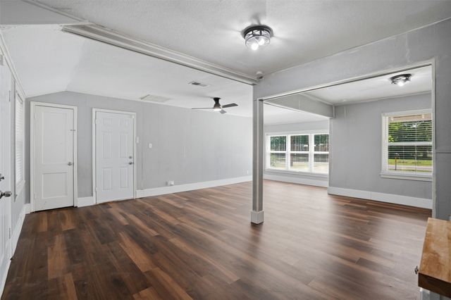 337 N 1st Street, Point, TX 75472