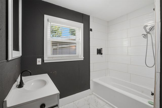 337 N 1st Street, Point, TX 75472