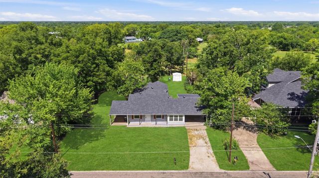 337 N 1st Street, Point, TX 75472