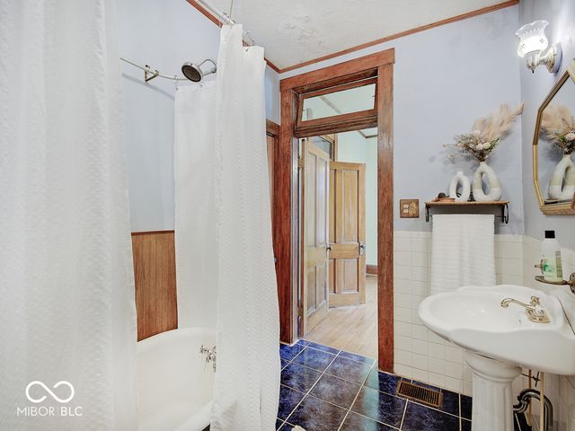 1297 Wayne Street, Noblesville, IN 46060