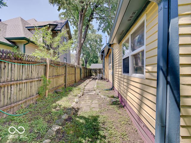 1297 Wayne Street, Noblesville, IN 46060