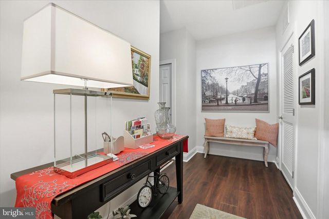 35 RITTENHOUSE CIR, Newtown, PA 18940