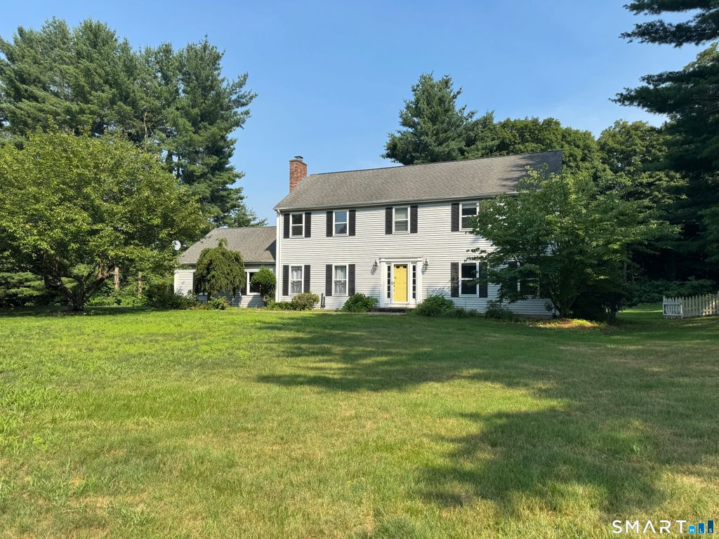665 Quinnipiac Court, Cheshire, CT 06410