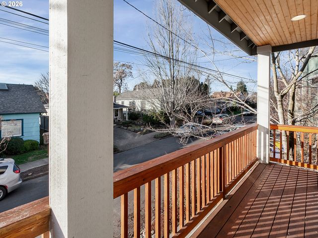 2216 Se 48TH Ave, Portland, OR 97215