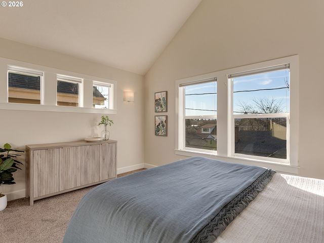 2216 Se 48TH Ave, Portland, OR 97215