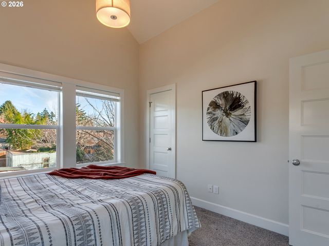 2216 Se 48TH Ave, Portland, OR 97215