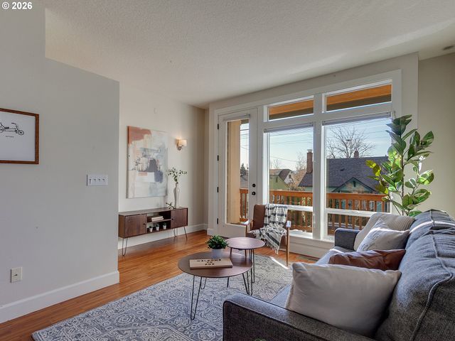 2216 Se 48TH Ave, Portland, OR 97215