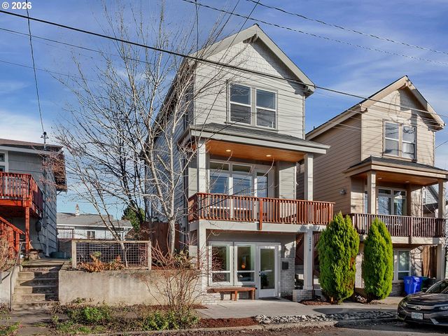 2216 Se 48TH Ave, Portland, OR 97215