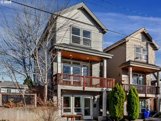 2216 Se 48TH Ave, Portland, OR 97215