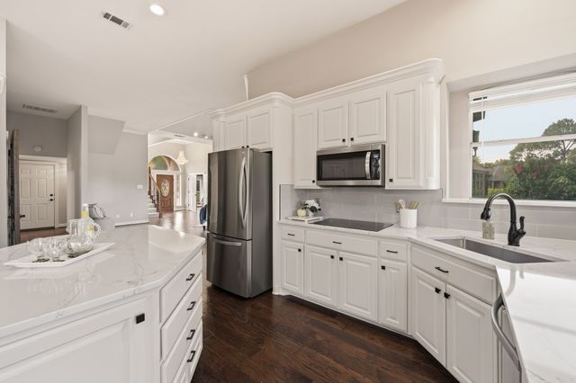 1113 Brazos Drive, Southlake, TX 76092