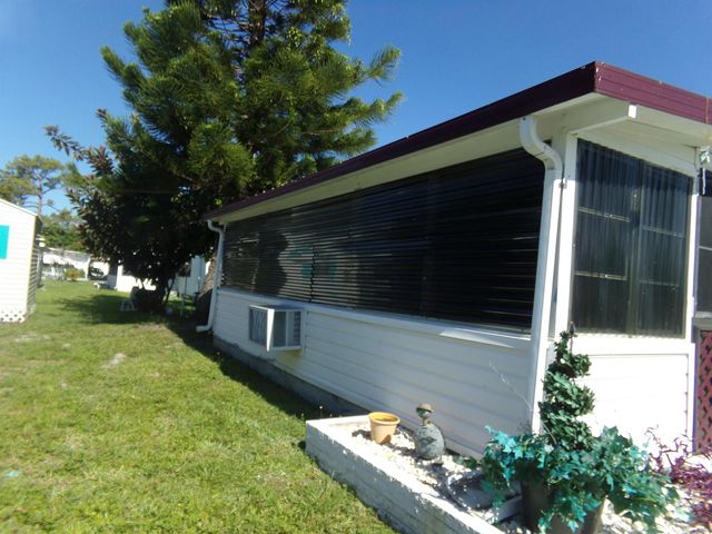 6385 Cypress Lane, Atlantis, FL 33462