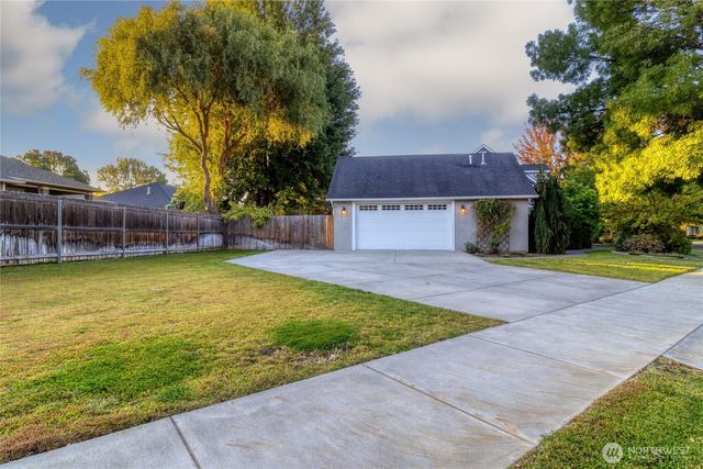 101 Costello Place, Walla Walla, WA 99362