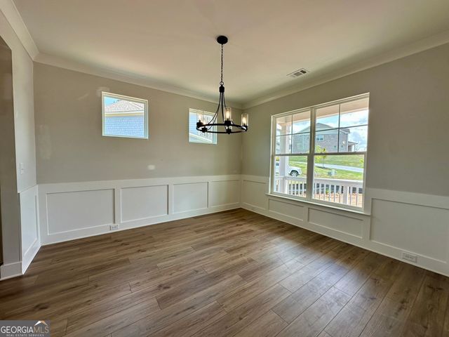 6816 Cambridge Drive, Flowery Branch, GA 30542
