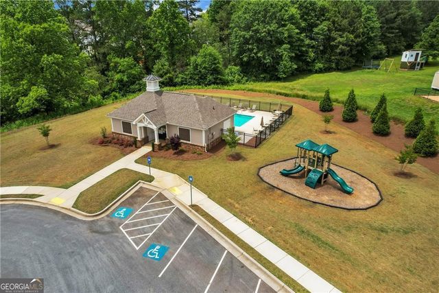 6816 Cambridge Drive, Flowery Branch, GA 30542