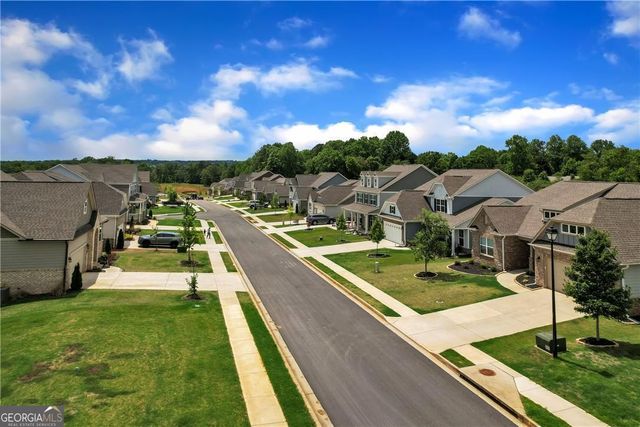 6816 Cambridge Drive, Flowery Branch, GA 30542