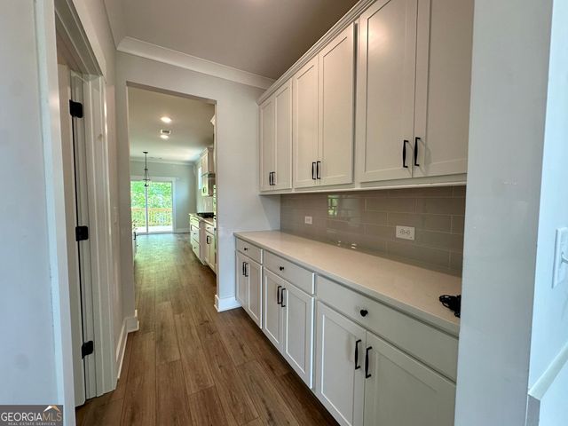 6816 Cambridge Drive, Flowery Branch, GA 30542