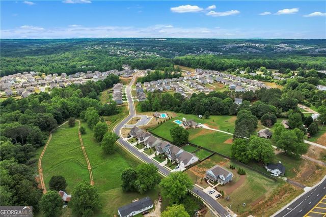 6816 Cambridge Drive, Flowery Branch, GA 30542