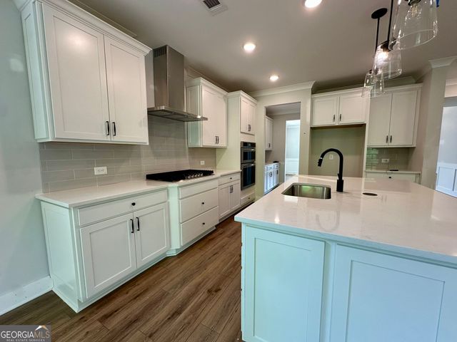 6816 Cambridge Drive, Flowery Branch, GA 30542