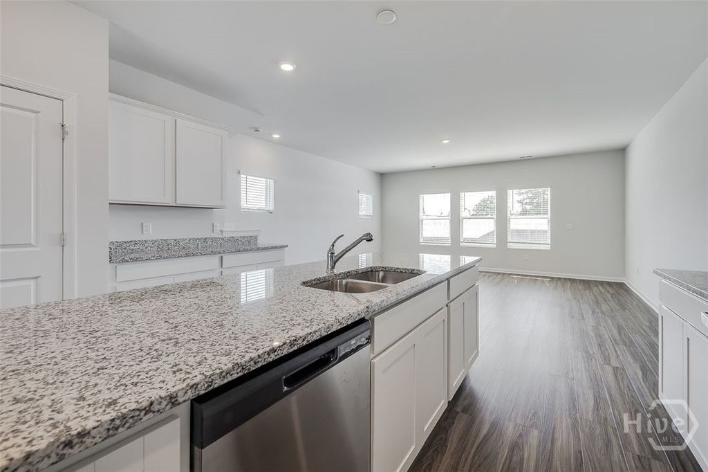 Image 19 of property listing at 9 Towne Park Court, Rincon, GA 31326