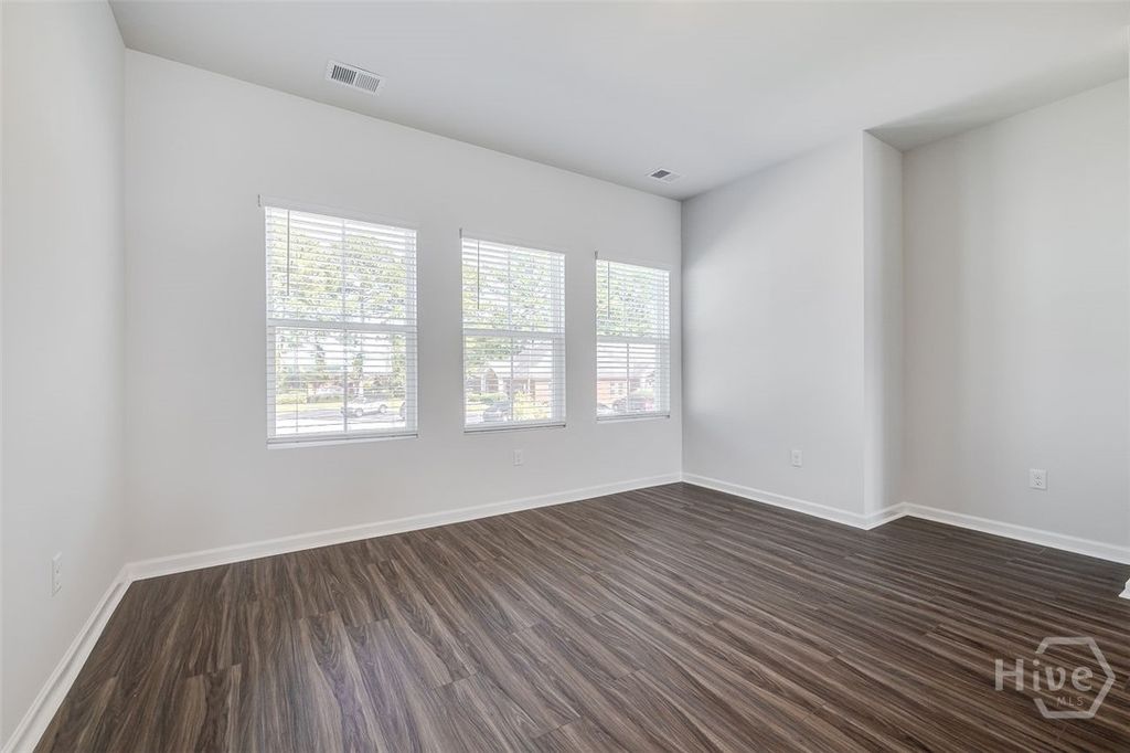 Image 22 of property listing at 9 Towne Park Court, Rincon, GA 31326