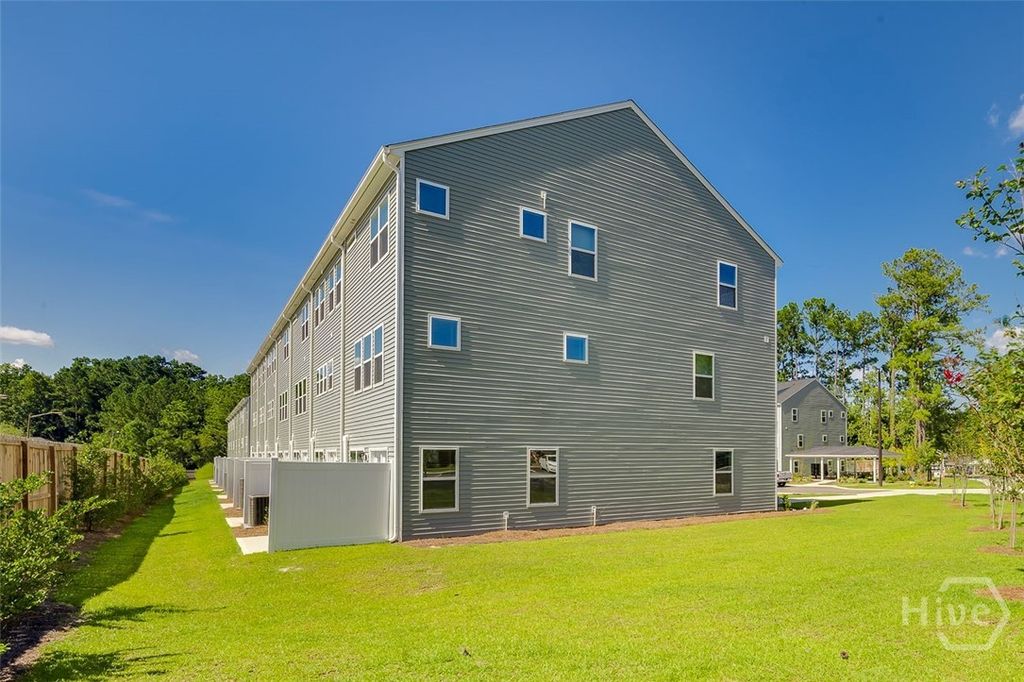 Image 40 of property listing at 9 Towne Park Court, Rincon, GA 31326