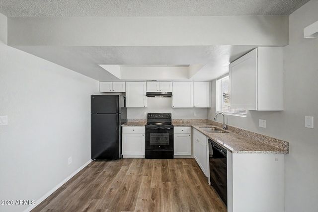 1022 W ANDERSON Drive, Phoenix, AZ 85023