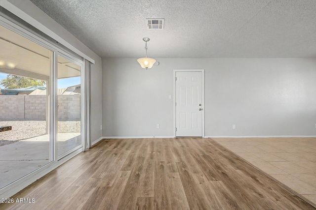 1022 W ANDERSON Drive, Phoenix, AZ 85023